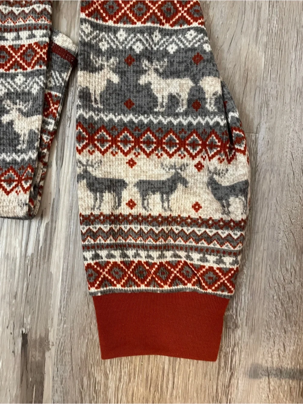 The Children’s Place ADULT L winter moose themed thermal long sleeve